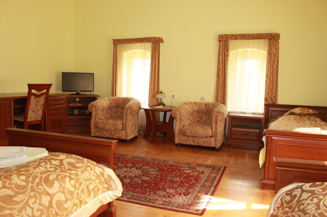 Palac W Nosowie Nosowo Bagian luar foto