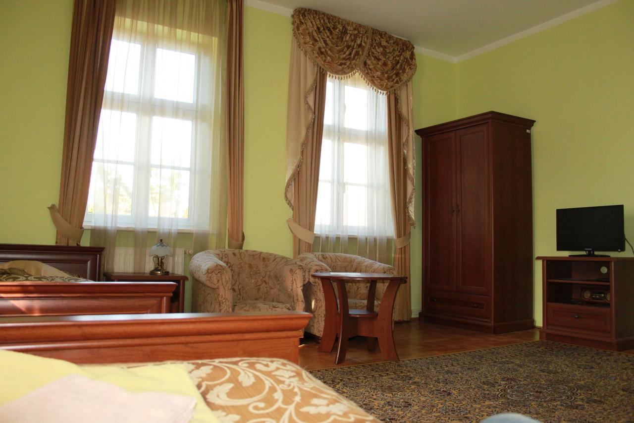 Palac W Nosowie Nosowo Bagian luar foto