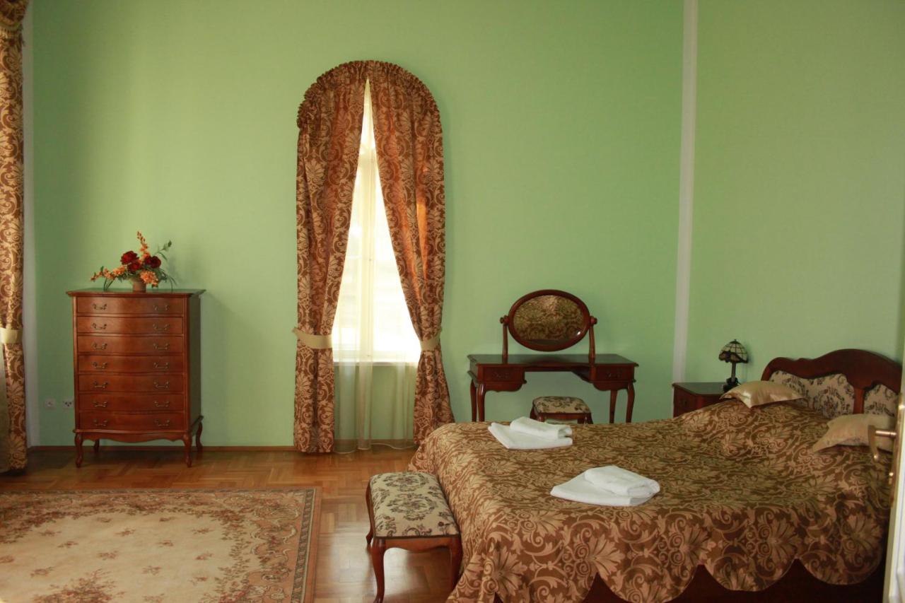 Palac W Nosowie Nosowo Bagian luar foto
