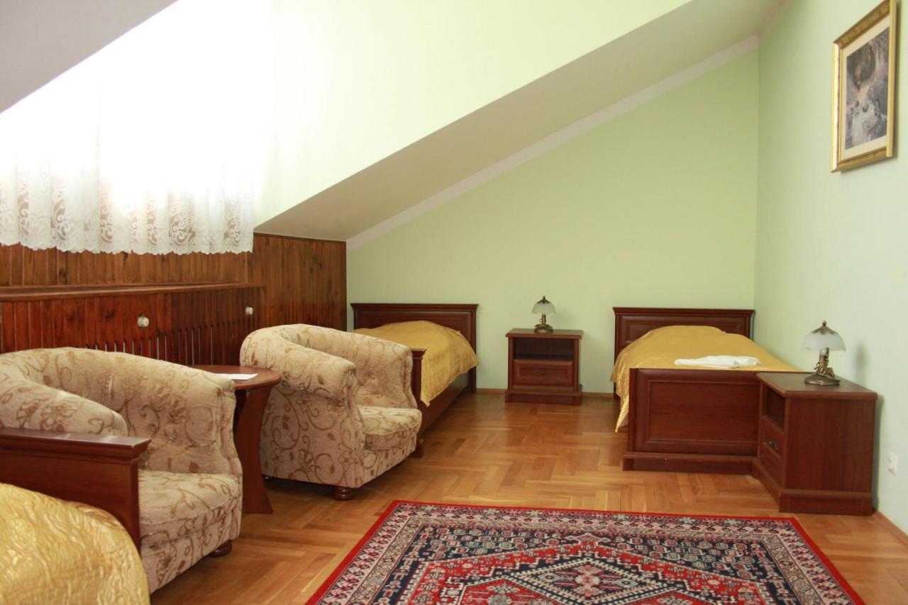 Palac W Nosowie Nosowo Bagian luar foto