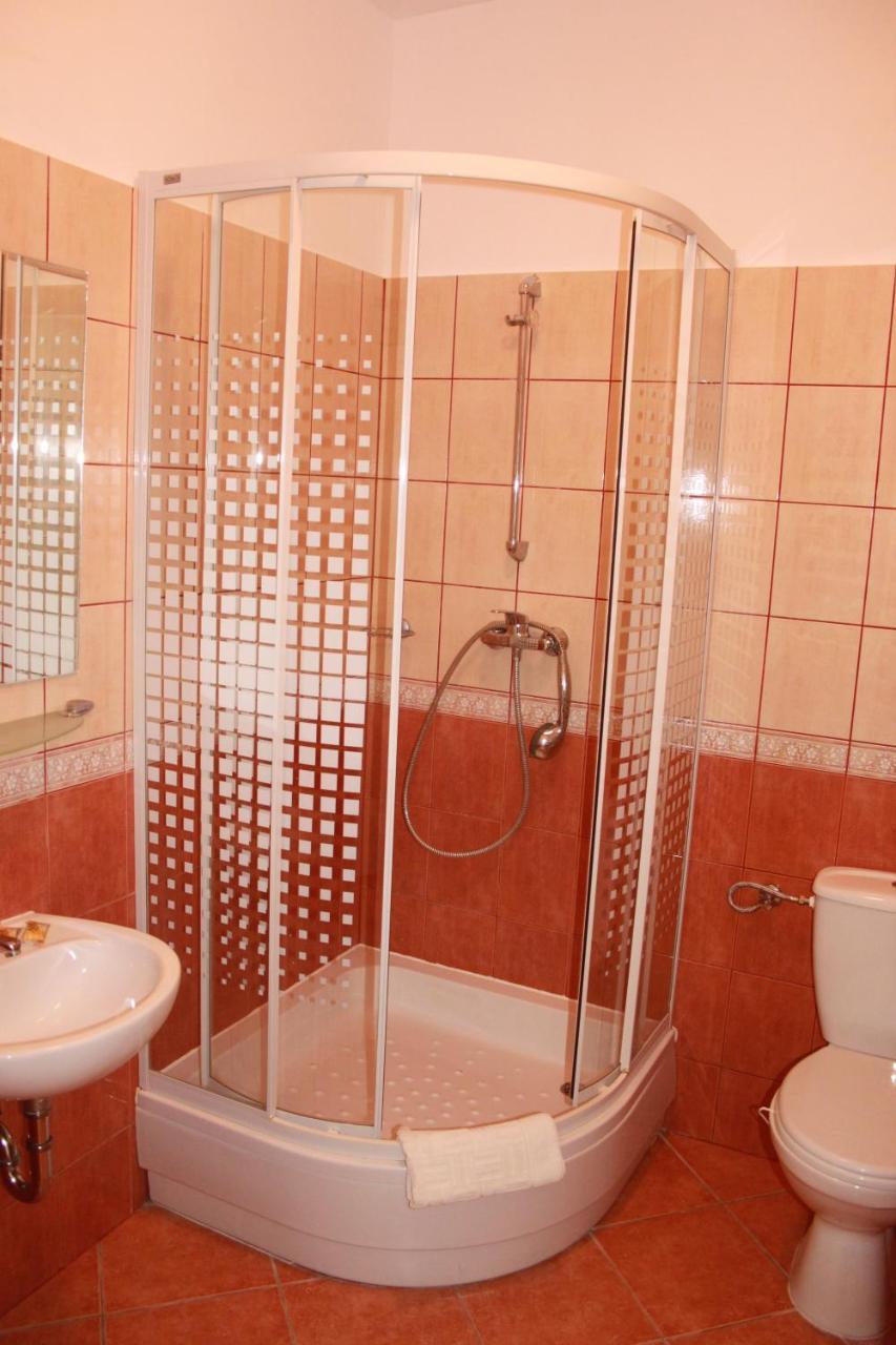 Palac W Nosowie Nosowo Bagian luar foto